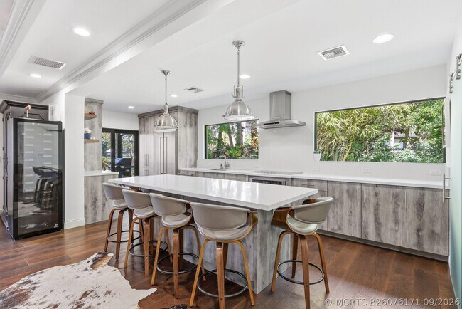Building Photo - 2835 Polo Island Dr