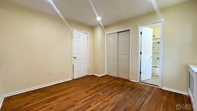 Building Photo - 408 Ryders Ln