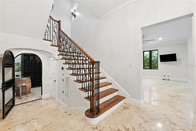 Building Photo - 4555 W Swann Ave