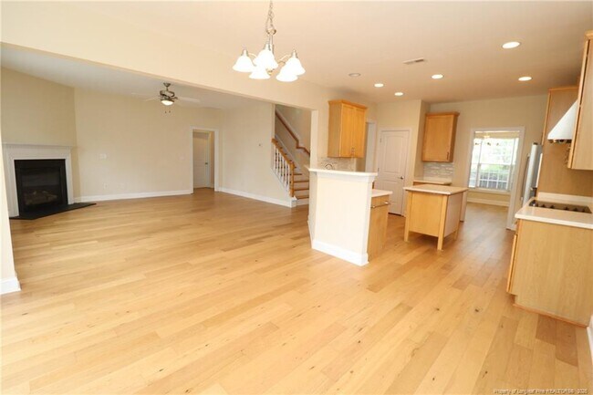 Building Photo - 406 Golden Harvest Loop
