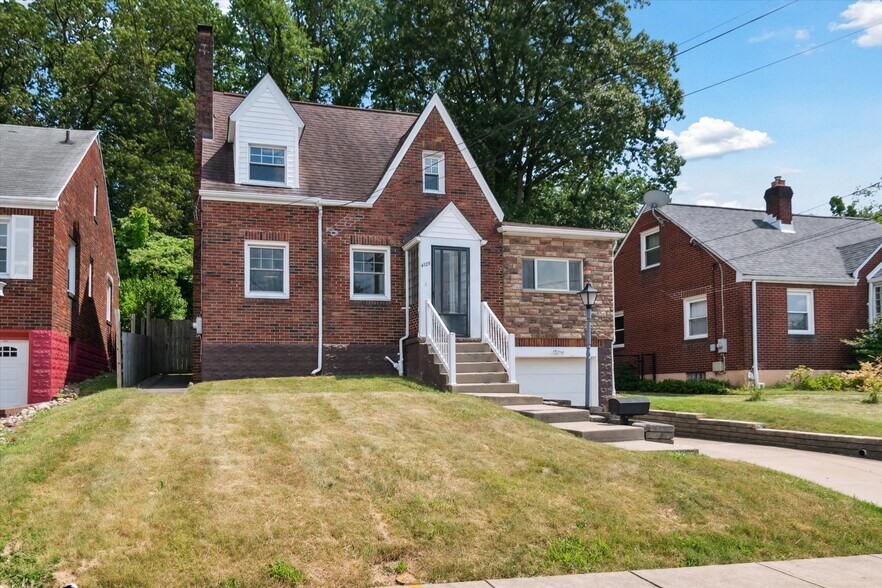 Building Photo - 4125 Tuxey Ave