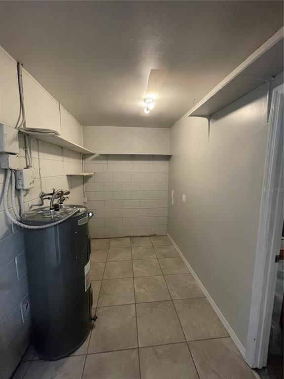 Building Photo - 7986 Avenal Loop