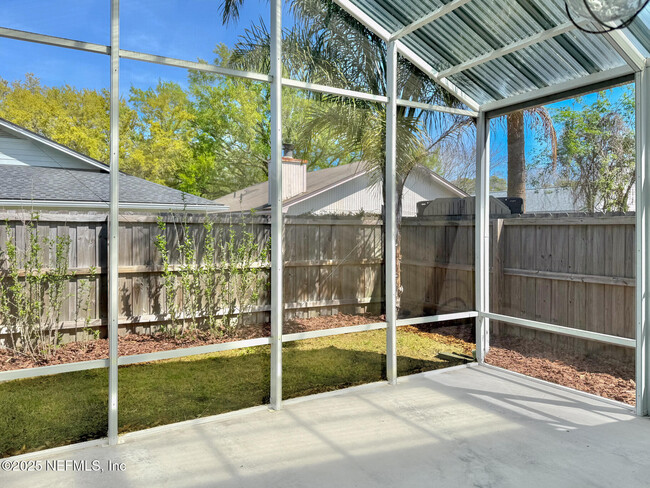 Building Photo - 193 Miraloma Ln