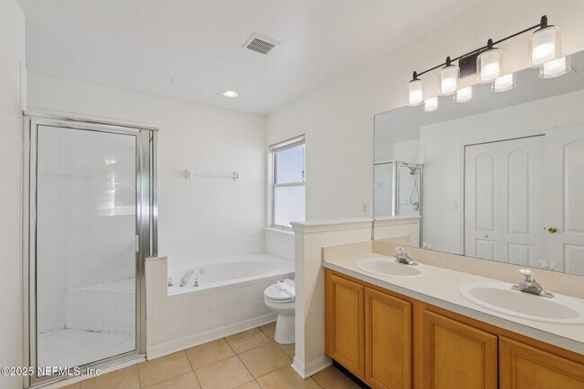 Building Photo - 350 Turtle Dove Dr