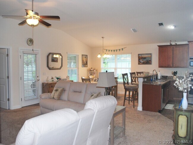 Building Photo - 621 Coral Trace Blvd