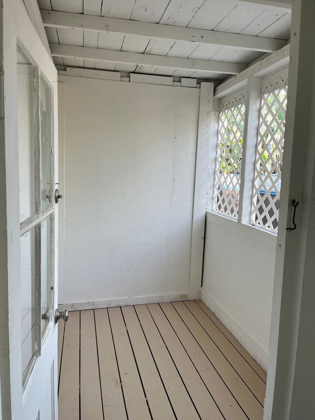 Building Photo - 3310 31st St