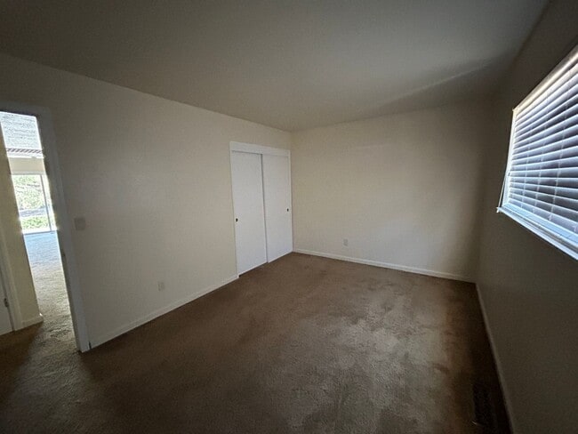 Building Photo - 1434 Friant Dr