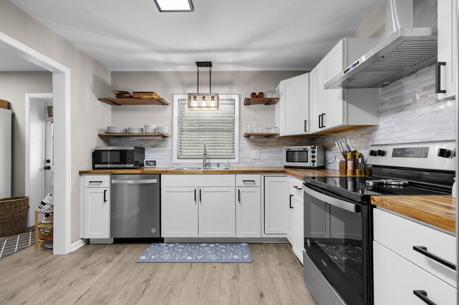 Building Photo - High Springs 3BR House