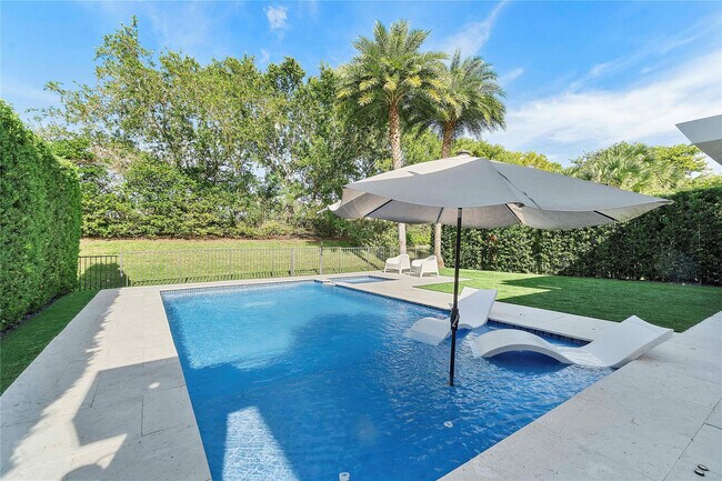 Building Photo - 12015 NW 83rd Pl