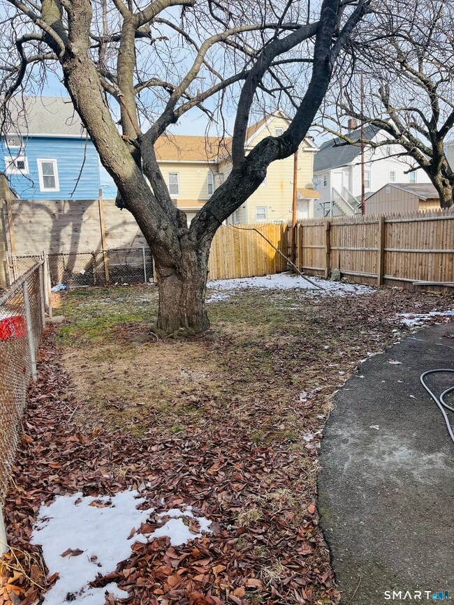 Building Photo - 399 Jane St