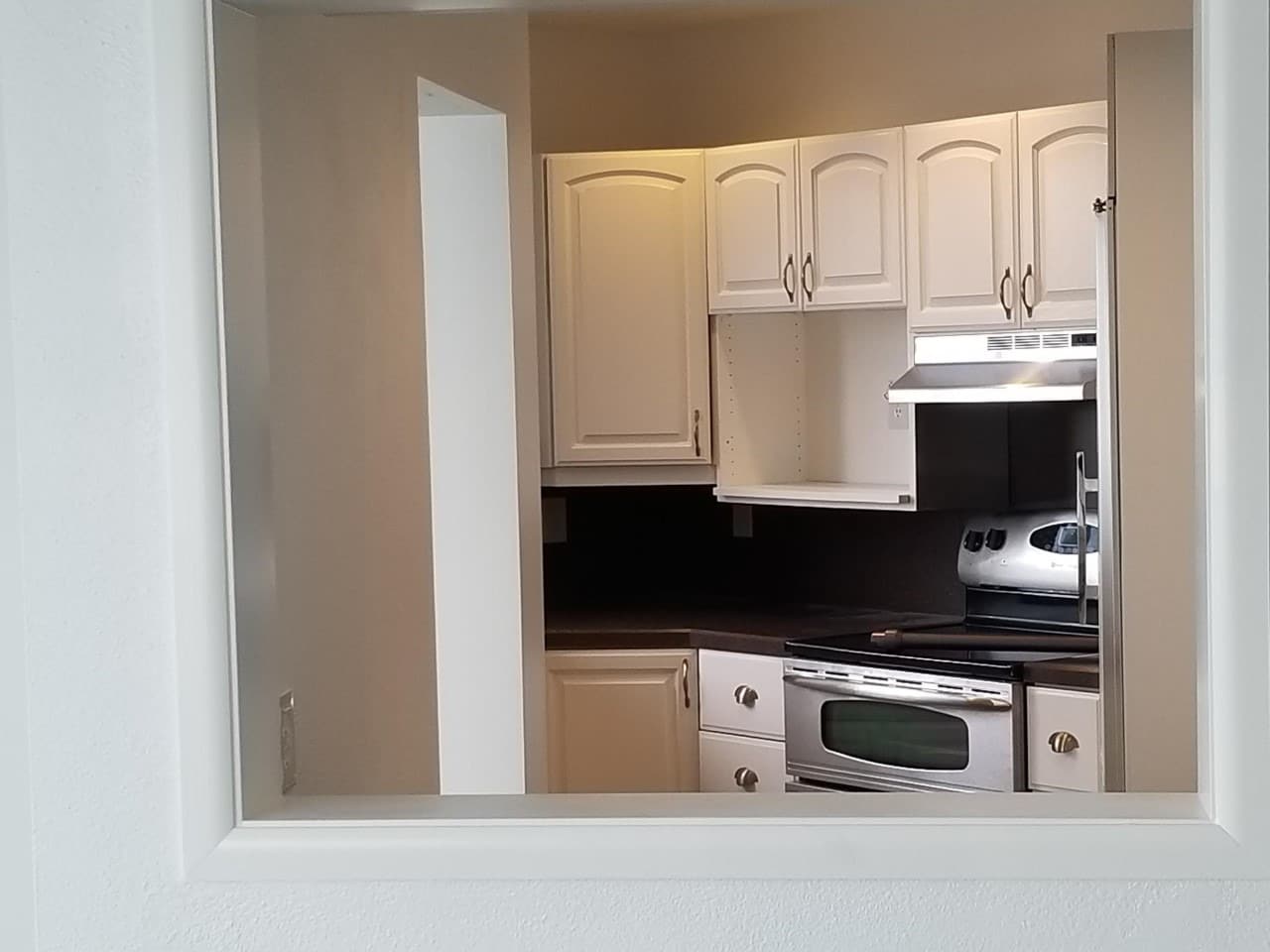 Kitchen - 1931 Broadway E
