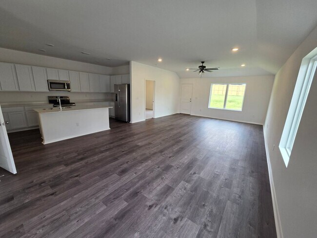 Building Photo - 1088 RAVEN WALK Dr