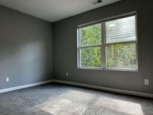 Building Photo - Open House Available on Friday, August 7 Time: 6:30 PM – 7:00 PM  25% Move-in Special available f...