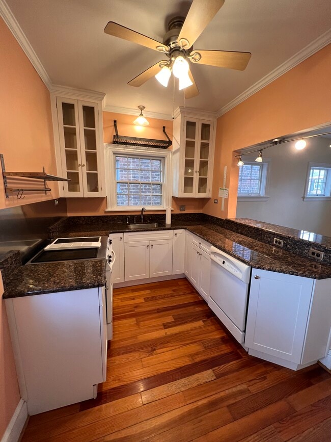 Building Photo - 3213 Condie St