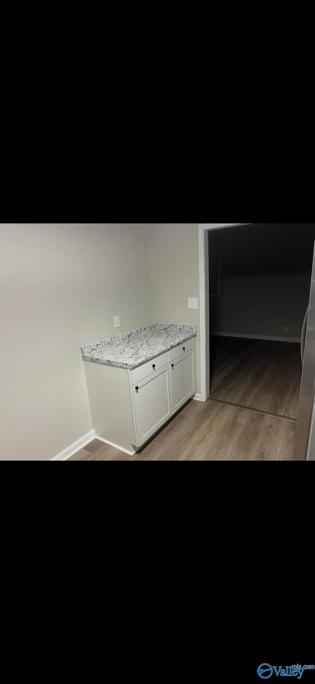 Building Photo - 4708 Dahlia Dr NW