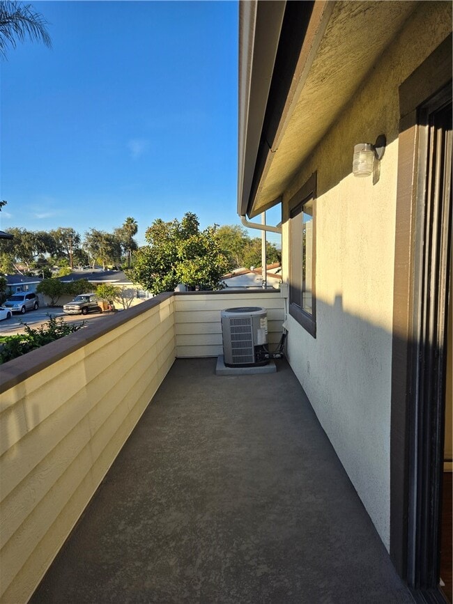 Building Photo - 2624 W Porter Ave