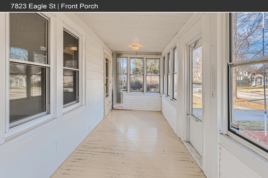 Front Porch - 7823 Eagle St