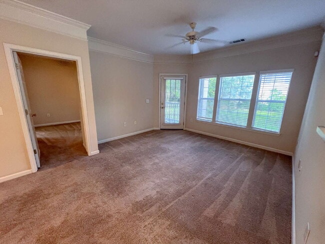 Building Photo - 2 Bed, 2 Bath Condo at amenity-rich The Me...