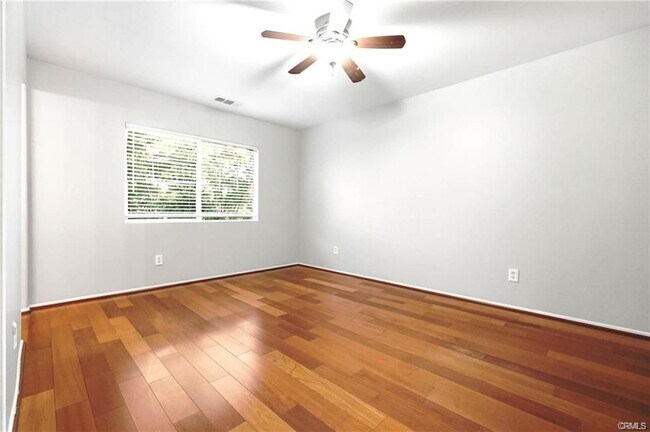 Building Photo - 29056 Barcelona Ct