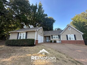 Building Photo - BARTLETT CHARMER! 3BR/2BA | Vaulted Ceilings & Brick Fireplace | 2-Car Garage!