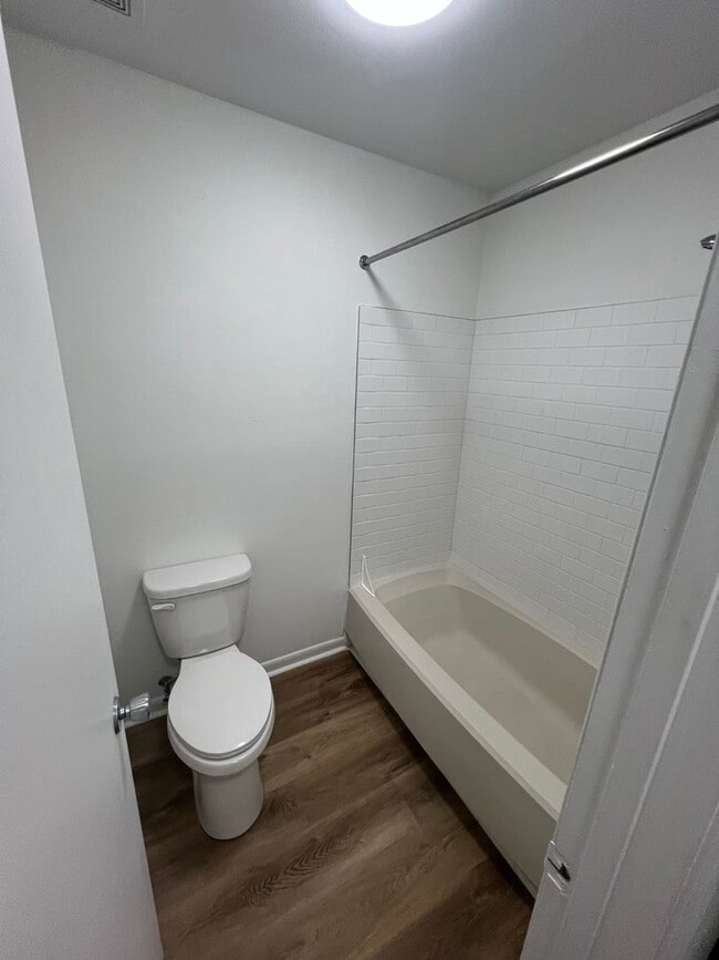Building Photo - Extremely Spacious Townhome by South Park