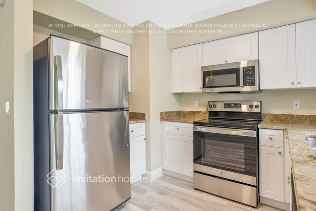 Building Photo - 4668 Donovan St