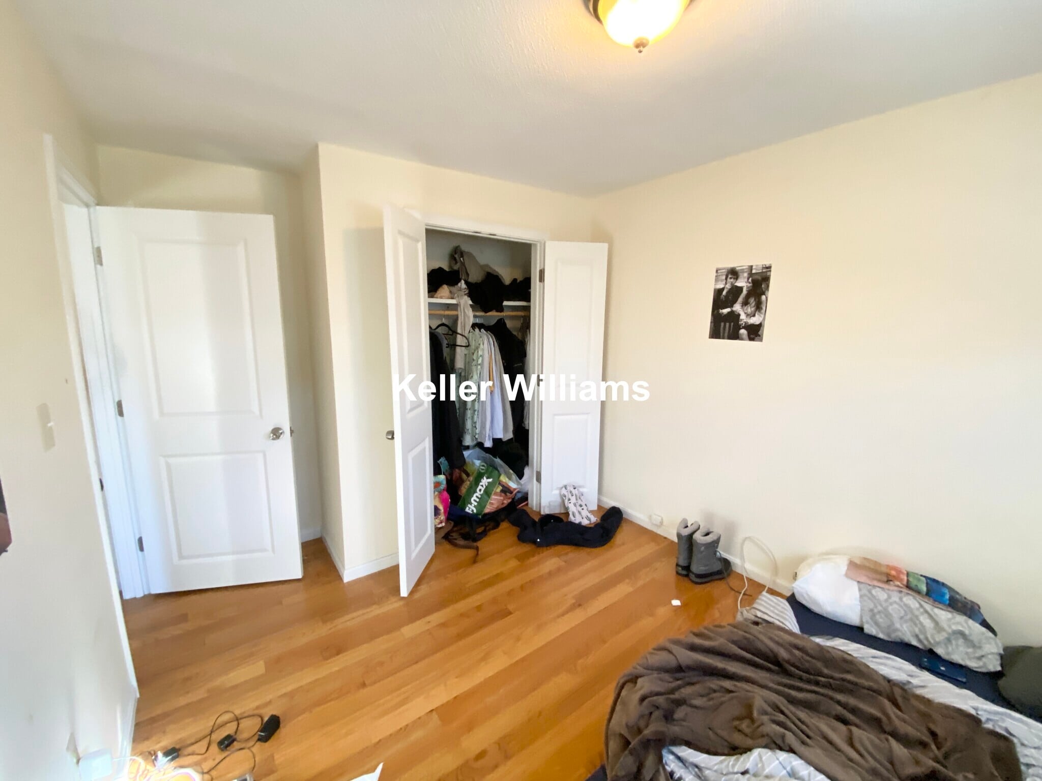 Building Photo - 41 Lawn St