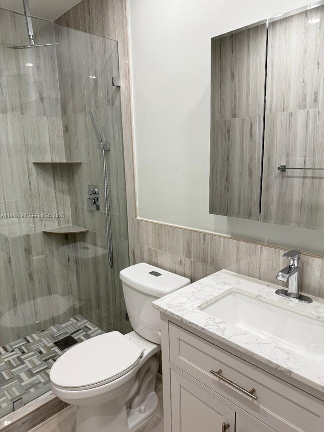 Building Photo - 2261 NE 67th St