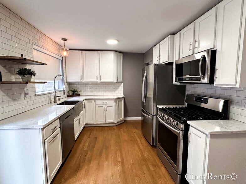 Building Photo - 4117 Paxton Ave