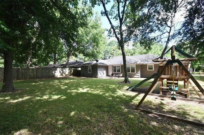 Building Photo - 5535 Berry Creek Dr