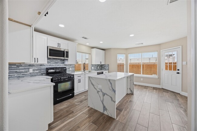 Building Photo - 3522 Pecan Mill Dr