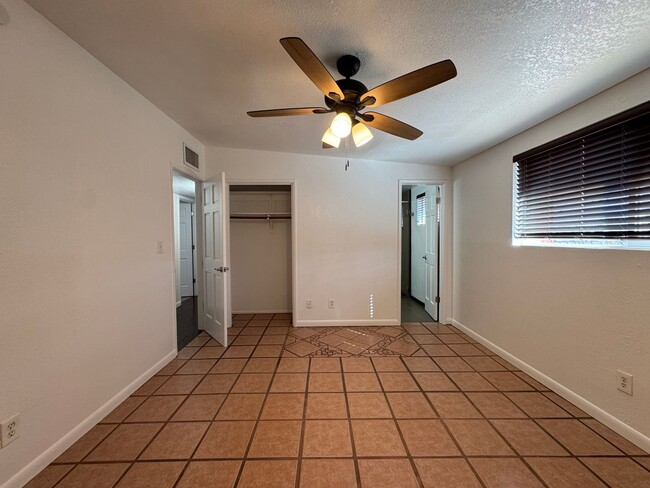 Building Photo - 3BR/2BA/2CG, with POOL, 1,396 sq.ft. renta...