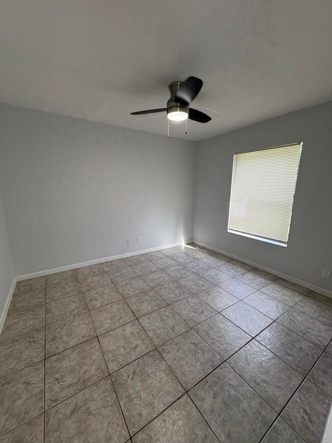 Building Photo - 9 Crossings Cir