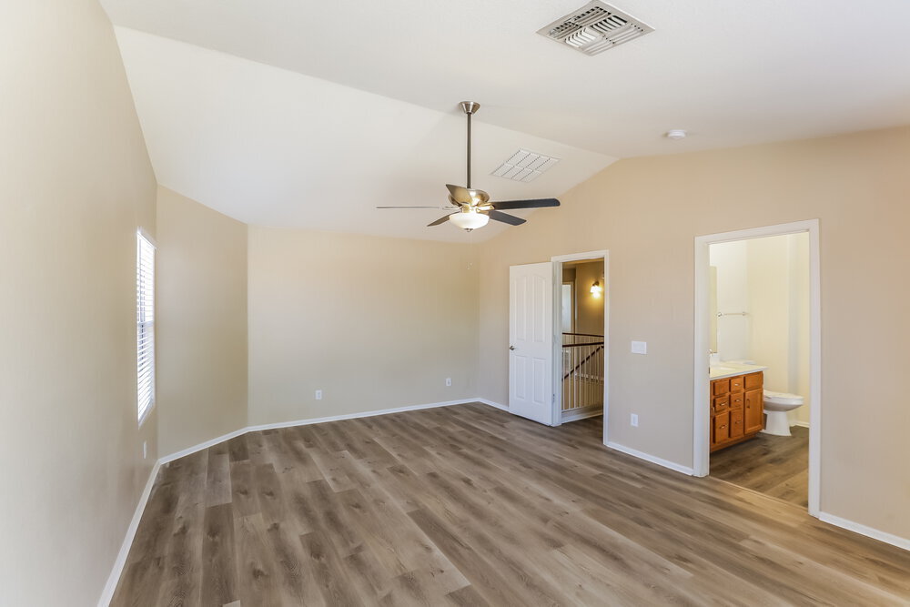 Building Photo - 12446 W San Juan Ave