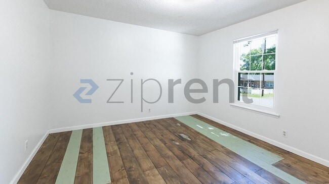 Building Photo - 626 Netherlands Dr