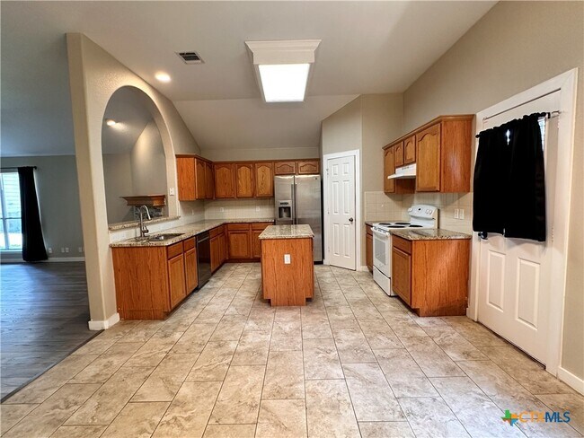 Building Photo - 2029 Northview Dr
