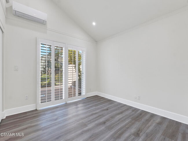 Building Photo - 3811 Lake Harbor Ln