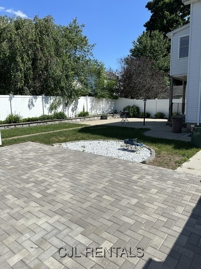 Building Photo - 25 Charlotte Rd