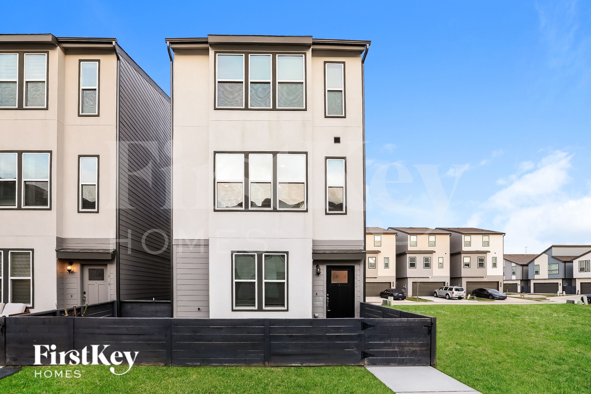 Building Photo - 18519 Centro Row