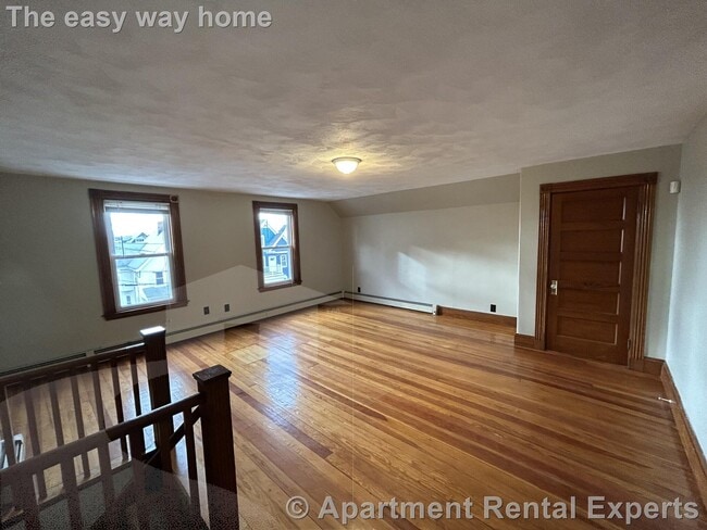 Primary Photo - 83 Medford St