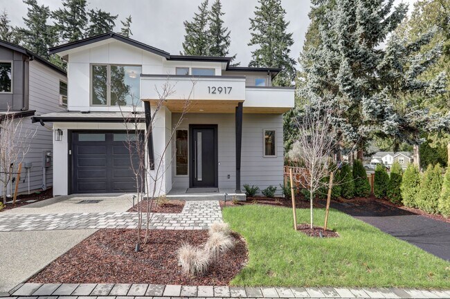 Building Photo - Brand-New 3bd + Office, 2.5ba Home Available in Perfect Kirkland Location!