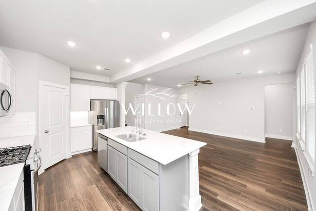 Building Photo - Incredible 3-Bedroom Home – 6 Weeks FREE R...