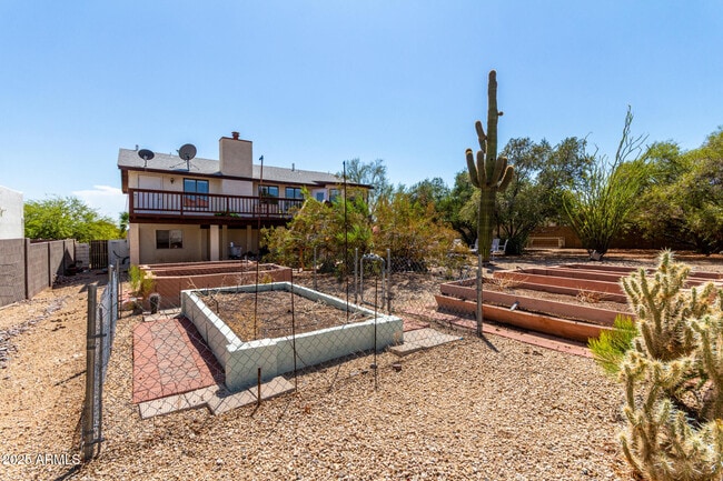 Building Photo - 15604 E Mustang Dr