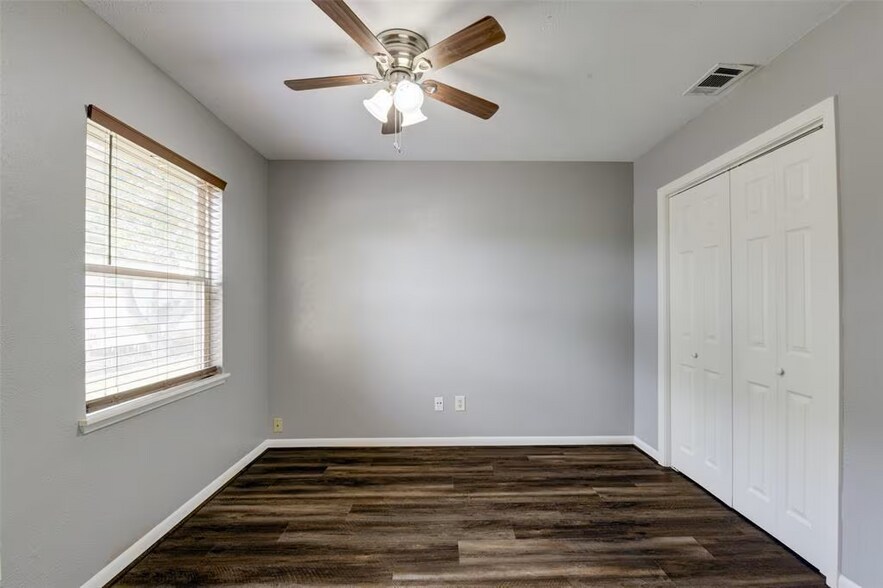 Building Photo - 10107 Sand Pass Ln