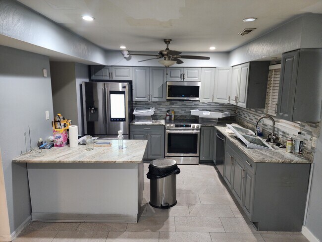 Kitchen - 3218 Dunnbury Ct