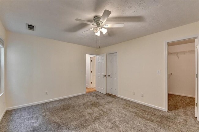 Building Photo - 3112 Sentinel Cir