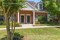 Building Photo - 3120 Queensgate Way