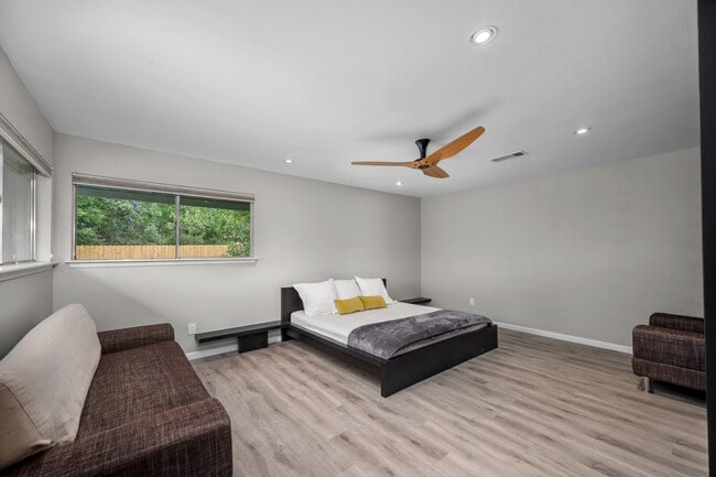 Building Photo - 3106 Salem Ct