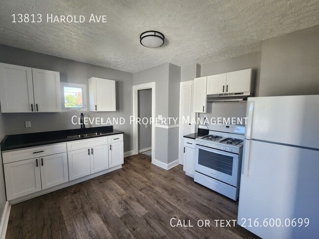 Building Photo - 13813 Harold Ave