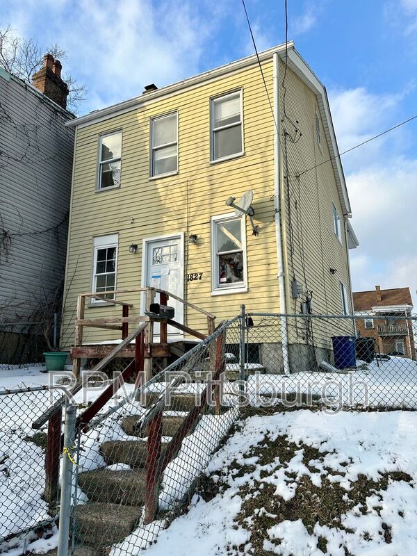 Building Photo - 1827 Waite St